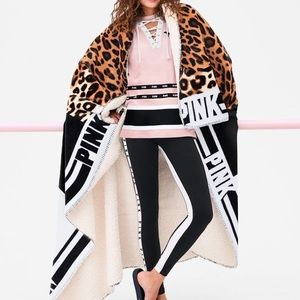 PINK VS Sherpa Blanket